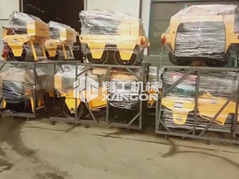 翔工機械一批小型壓路機包裝好，成功出口到國外