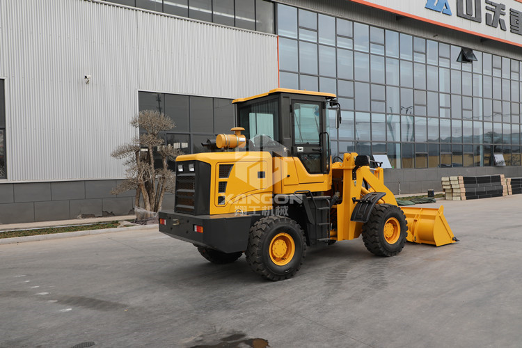 體型小能耐大！小型挖掘裝載機讓您刮目相看！