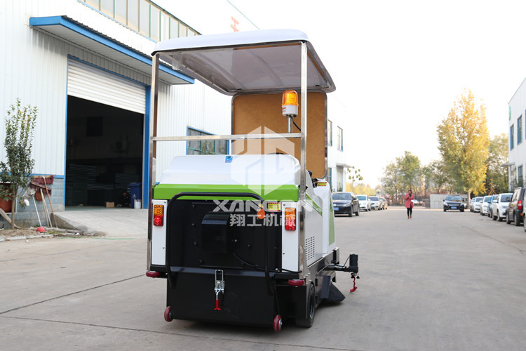 電動掃地車生產廠家告訴你掃地機購買的必要性！
