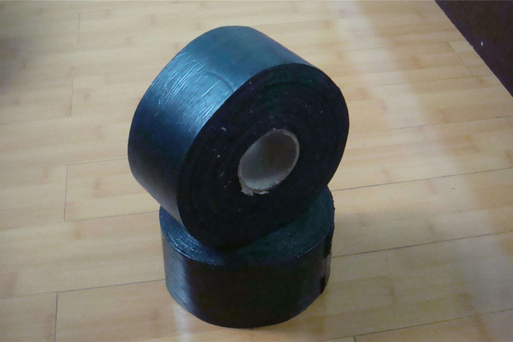 抗裂貼在道路施工的四大作用，看完很受益