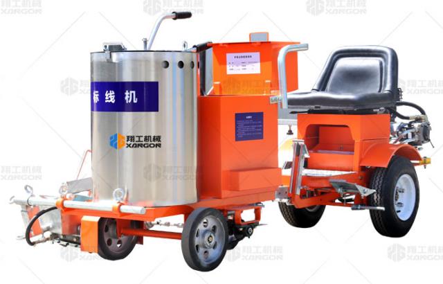 熱熔劃線機(jī)配置助力車(chē)，高施工高標(biāo)線質(zhì)量