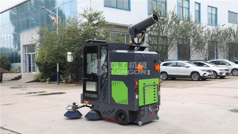 電動掃地機灑水、噴霧、清掃、吸塵都可以