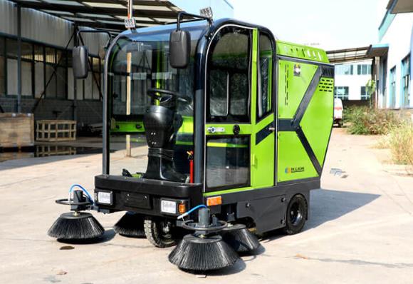 電動掃地車挑花眼了？看這里